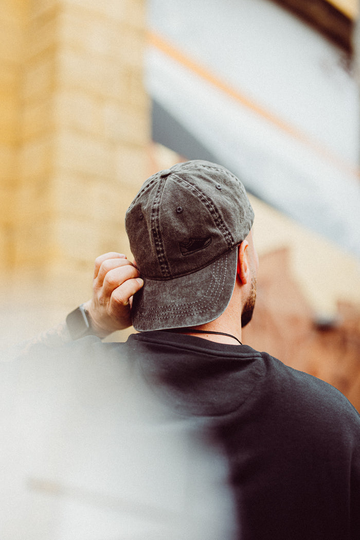 Ausgewaschene Cap in Grey