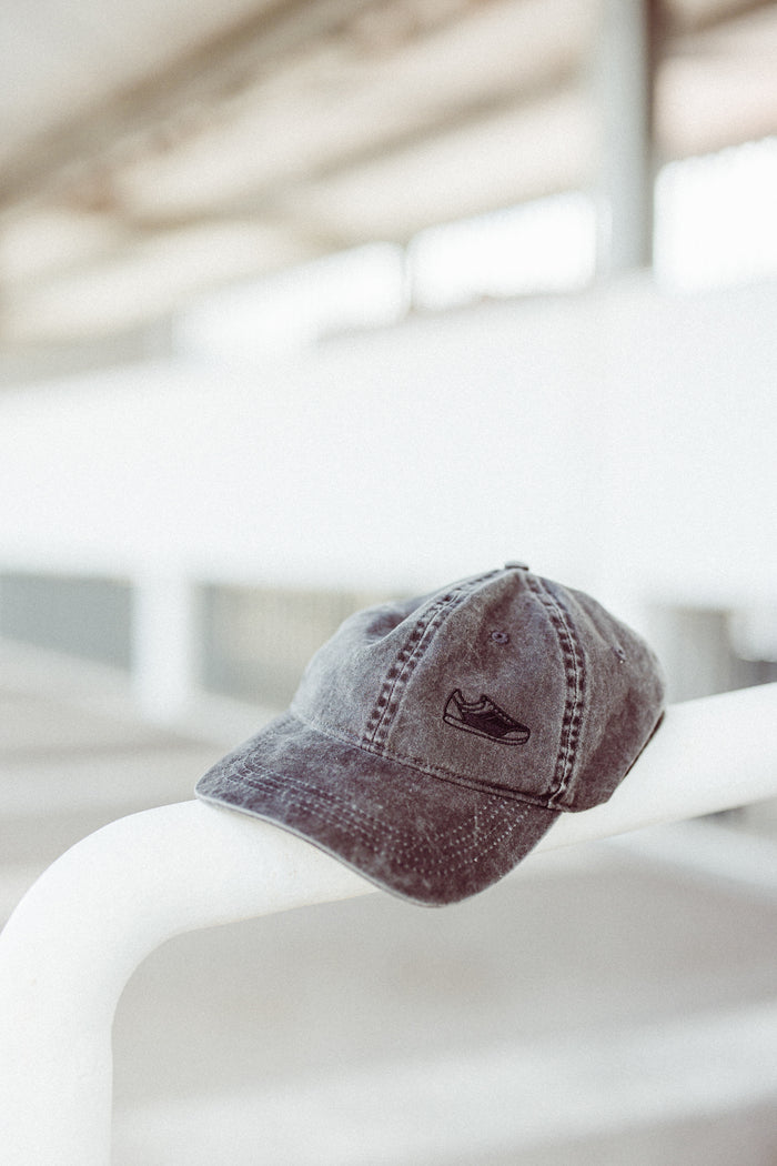 Ausgewaschene Cap in Grey