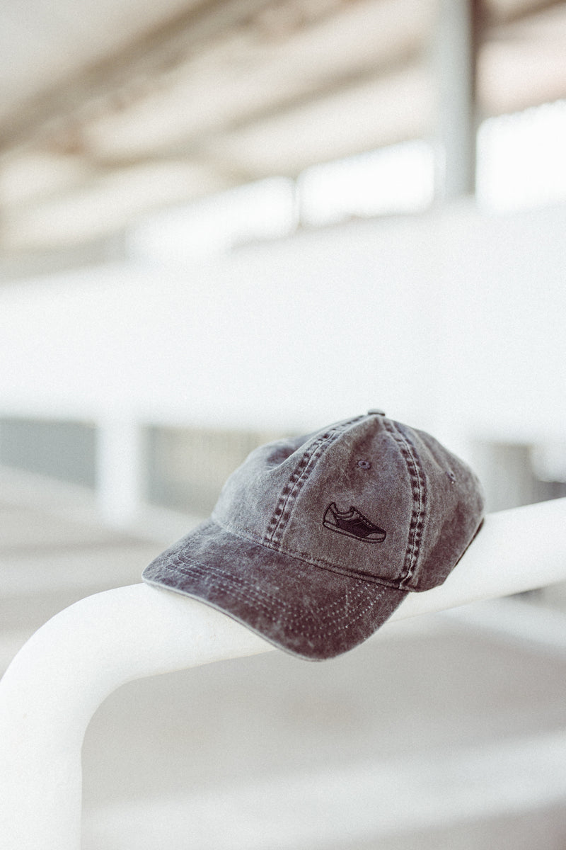 Ausgewaschene Cap in Grey